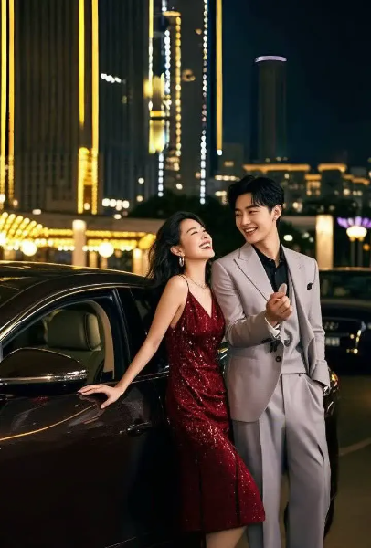 Bạn Gái Đại Ca Lộ Thân Phận